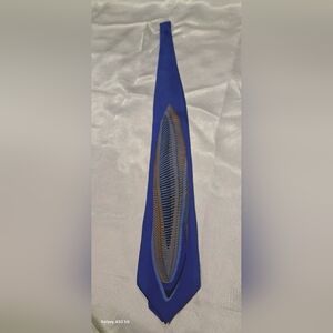 Elegant Blue Men's Tie
